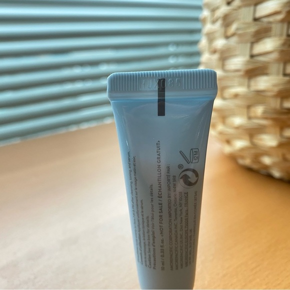 3/$40 🦙 Laneige Water Bank Blue Hyaluronic Cream Moisturizer 10ml - Picture 2 of 4